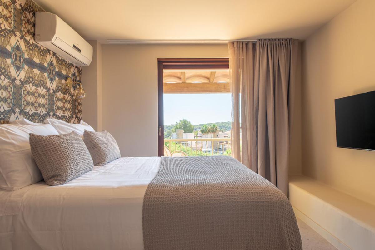 Malaquita Hotel Boutique Санта Еулалия дел Рио Екстериор снимка