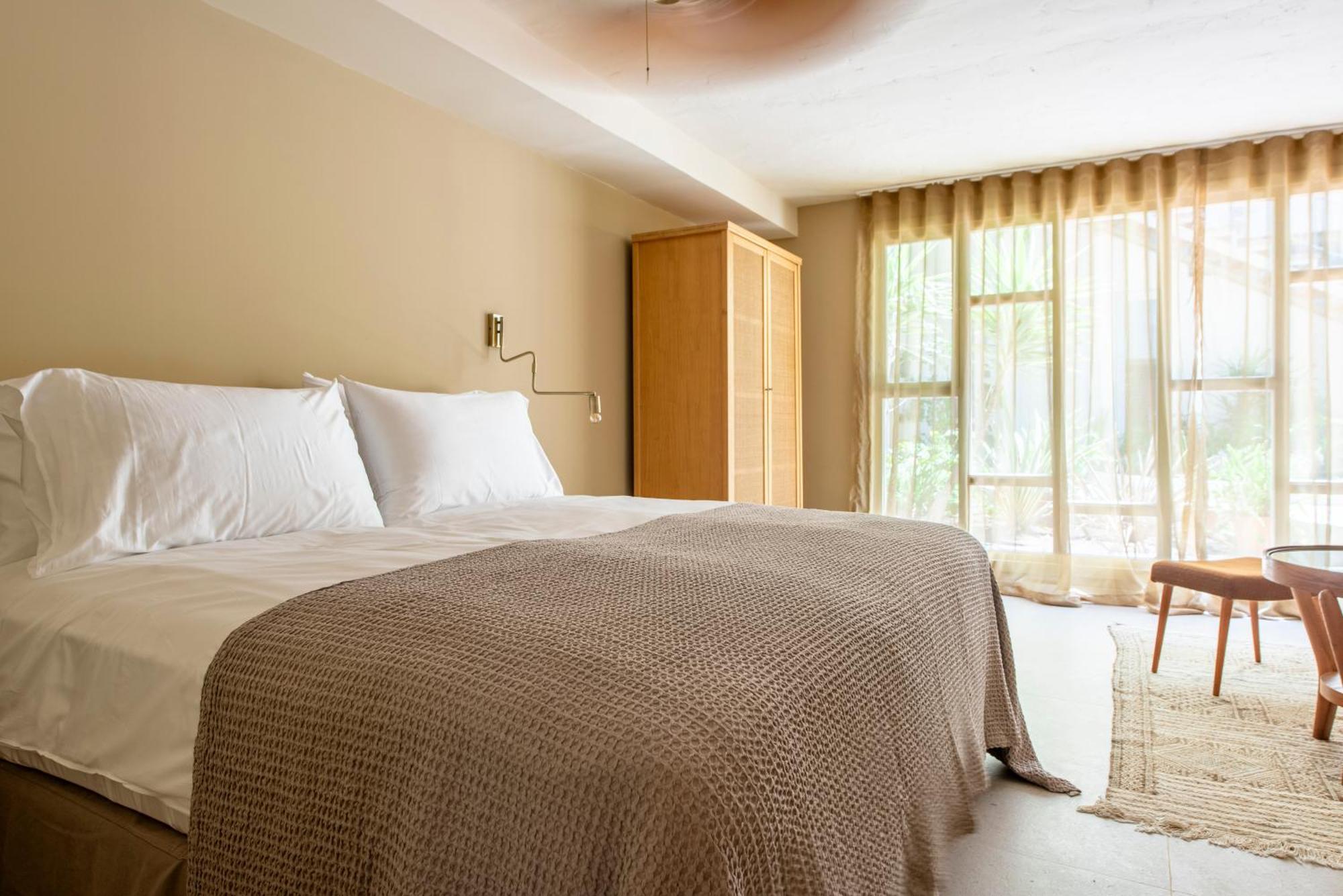 Malaquita Hotel Boutique Санта Еулалия дел Рио Екстериор снимка