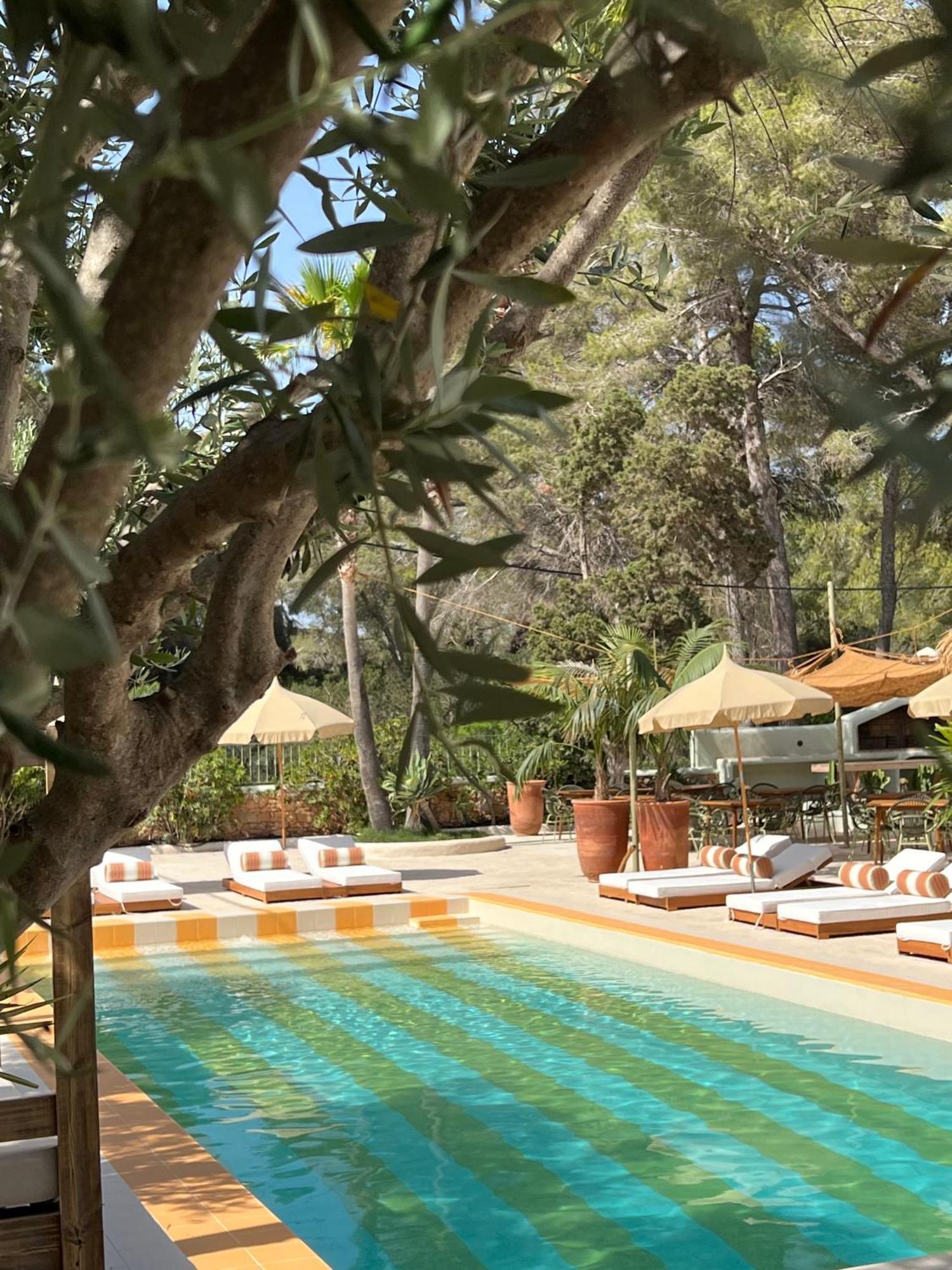 Malaquita Hotel Boutique Санта Еулалия дел Рио Екстериор снимка